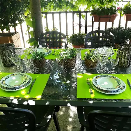 Glicinias Del Jerte * Casas del Castanar
