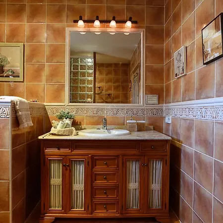 Glicinias Del Jerte Holiday home