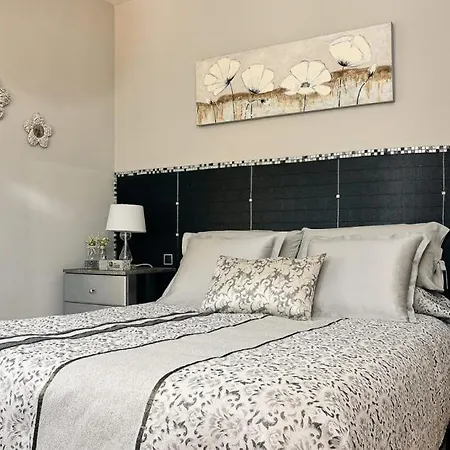 Glicinias Del Jerte Holiday home *