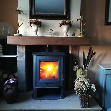 Glicinias Del Jerte Casas del Castañar