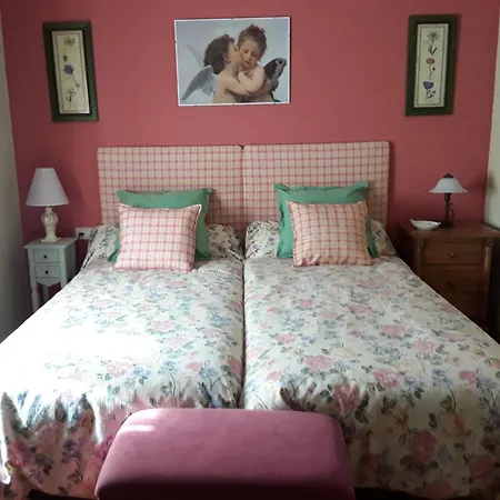 Holiday home Glicinias Del Jerte