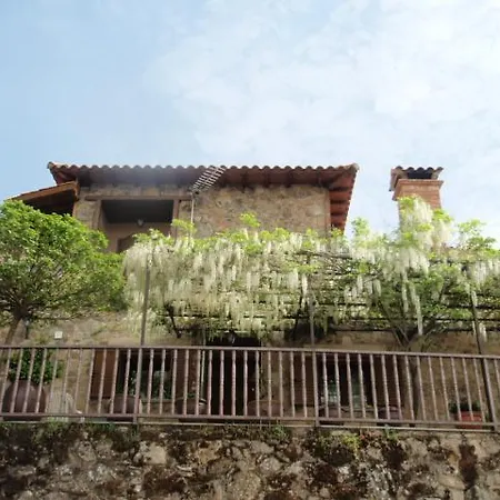 Holiday home Glicinias Del Jerte