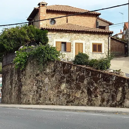 Glicinias Del Jerte Holiday home Casas del Castanar